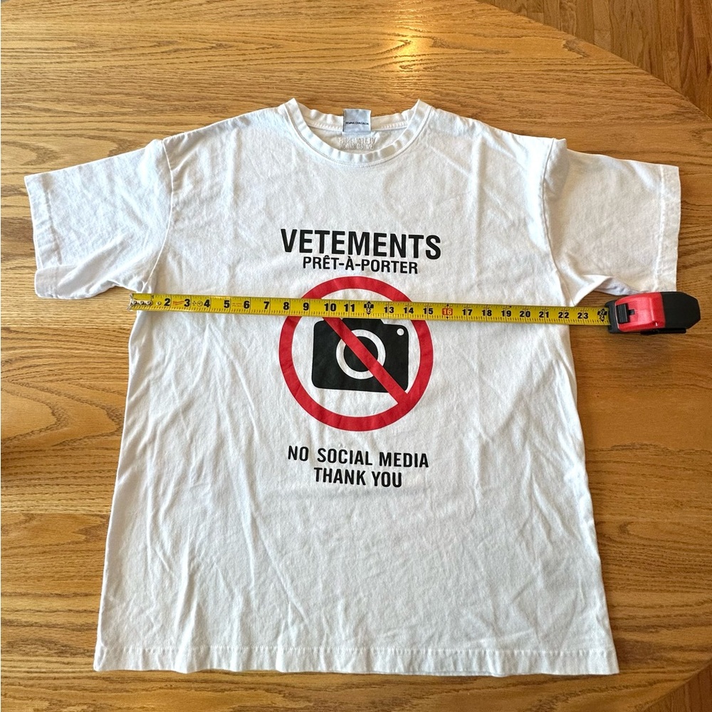 Vetements “Antisocial” graphic tee - Large - Picture 4 of 7